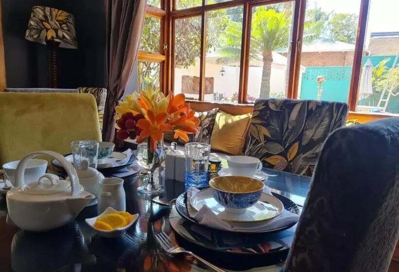 ペンション Lindekroon Guest House