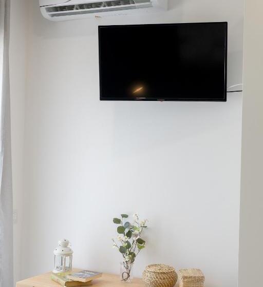 פנסיון Nerissa Suites&rooms