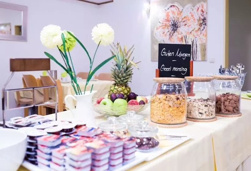 Europa Hotel Garni Free Parking