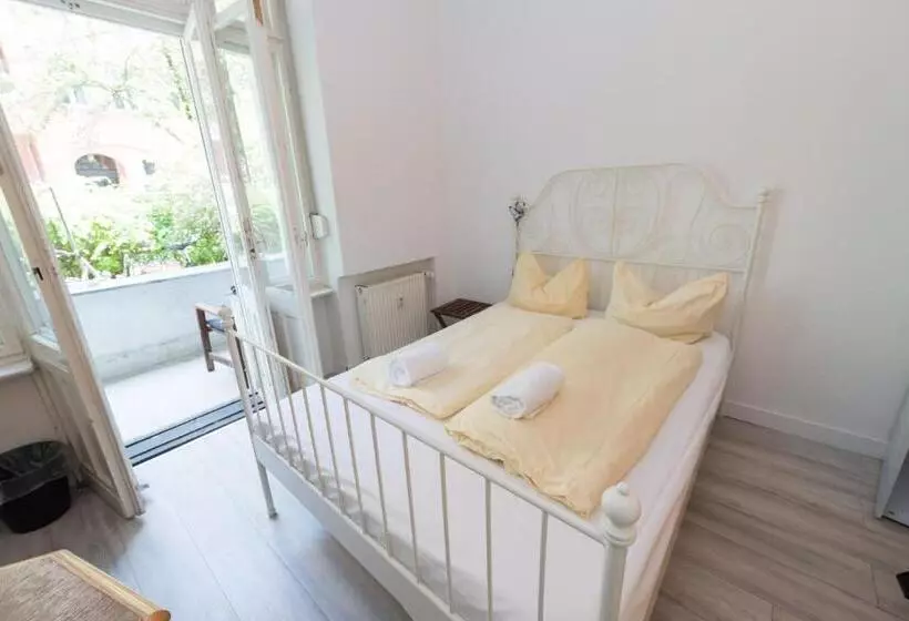 مسافرخانه Backpackerberlin