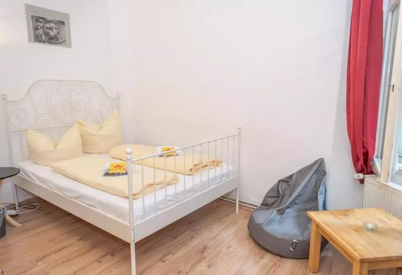 مسافرخانه Backpackerberlin