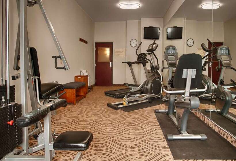 Отель Best Western Abbeville Inn And Suites