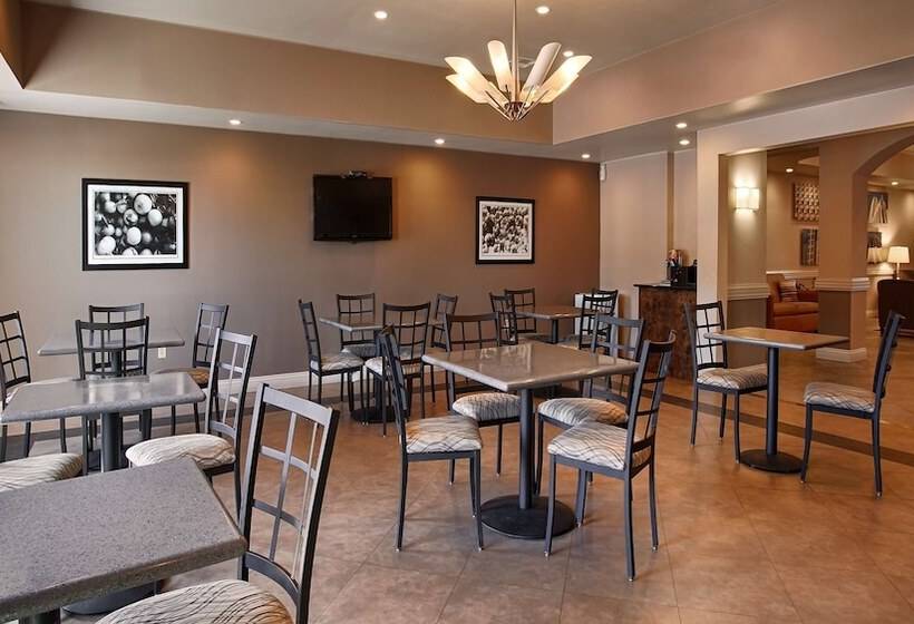 Отель Best Western Abbeville Inn And Suites