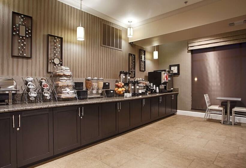 בית מלון כפרי Best Western Plus Texarkana Inn And Suites