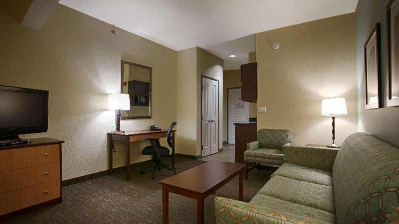 בית מלון כפרי Best Western Plus Texarkana Inn And Suites