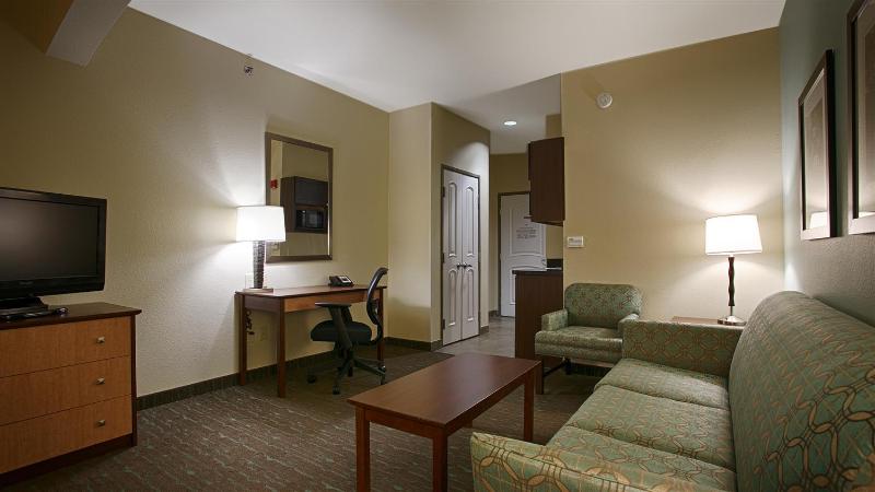 בית מלון כפרי Best Western Plus Texarkana Inn And Suites