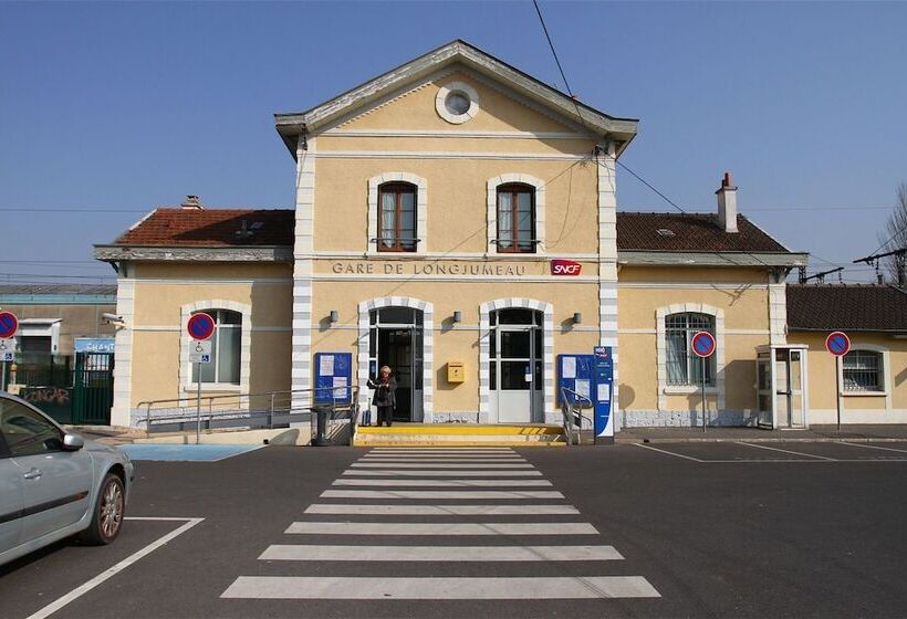 هتل Kyriad Direct Chilly Mazarin