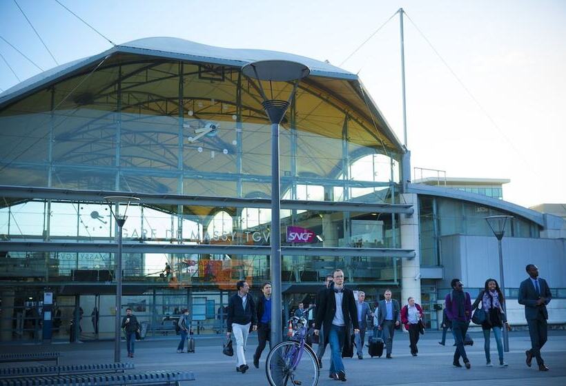 هتل Kyriad Direct Chilly Mazarin