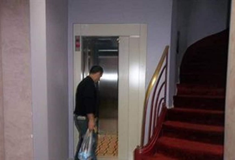 هتل Hôtel De La Terrasse