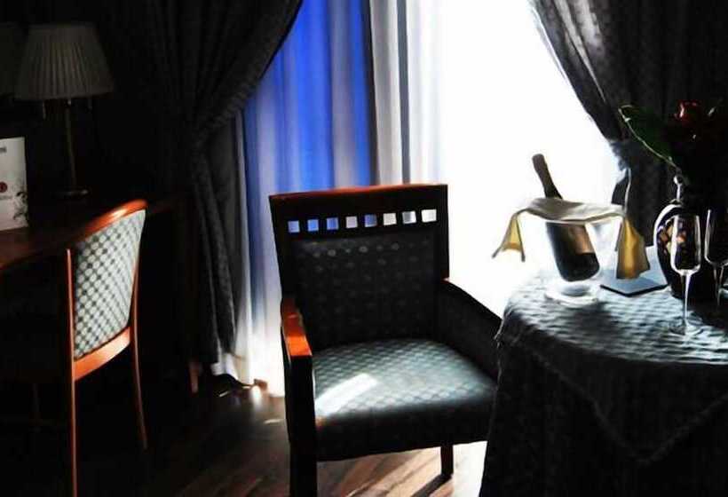 Отель La Fayette