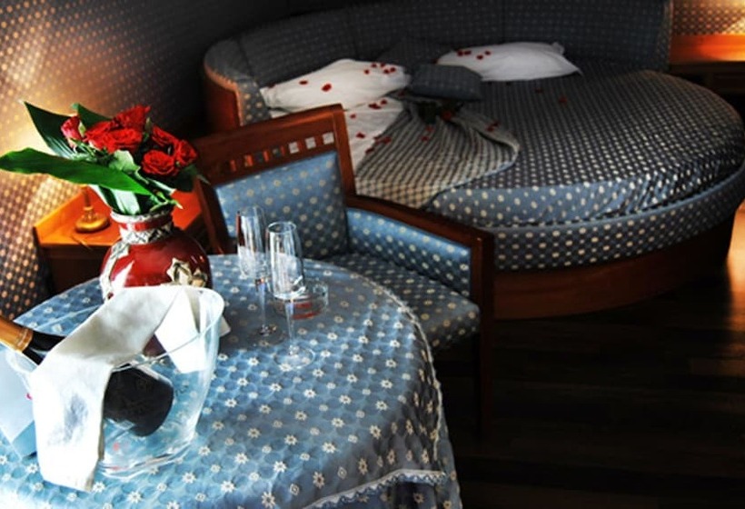 Отель La Fayette