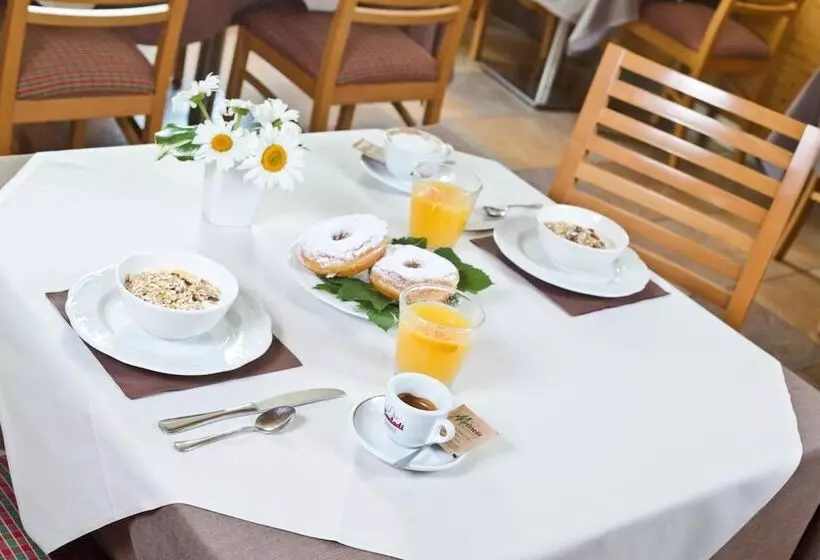 ホテル Martinelli