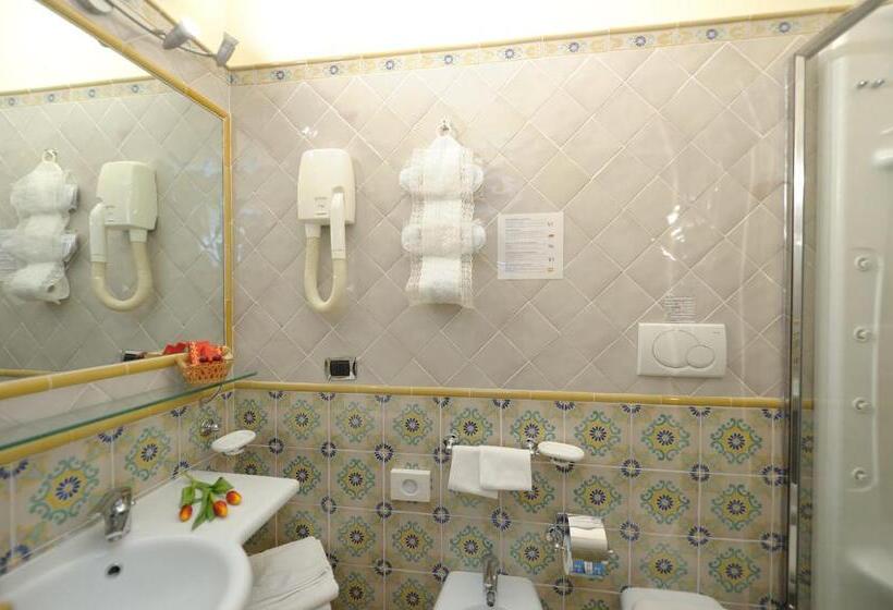 בית מלון כפרי Residenza Del Duca Casa Vacanza