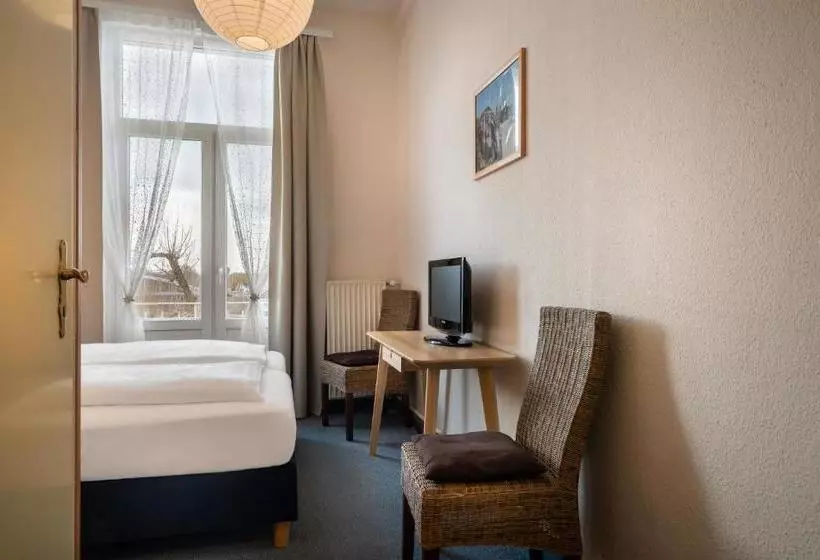 هتل Stadt Luebeck