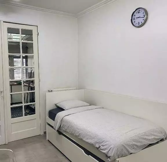 ベッドアンドブレックファースト B Chez Hamdi