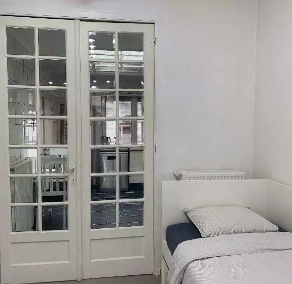 ベッドアンドブレックファースト B Chez Hamdi