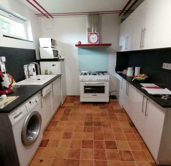 مبيت وإفطار La Pause 18