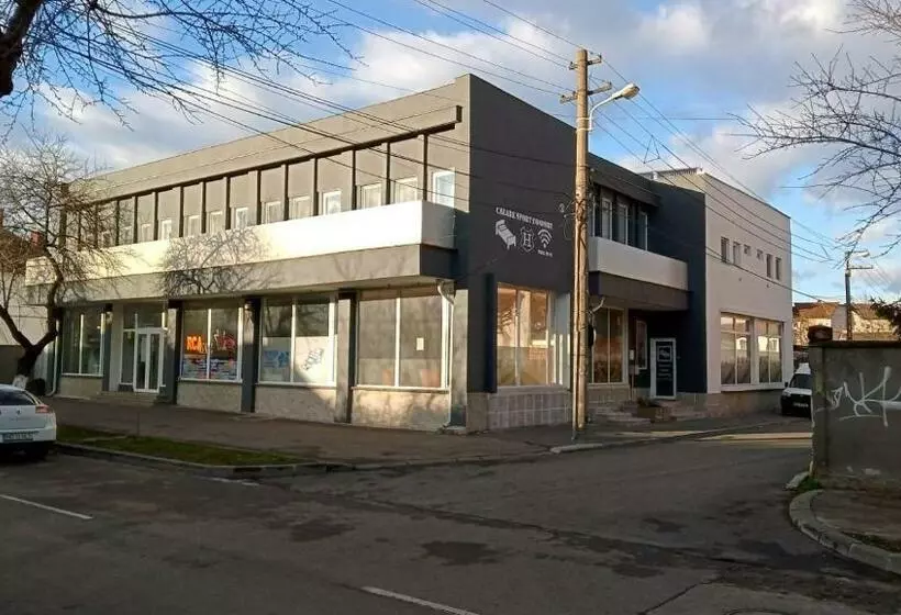 هتل Hunedoara Sport Confort