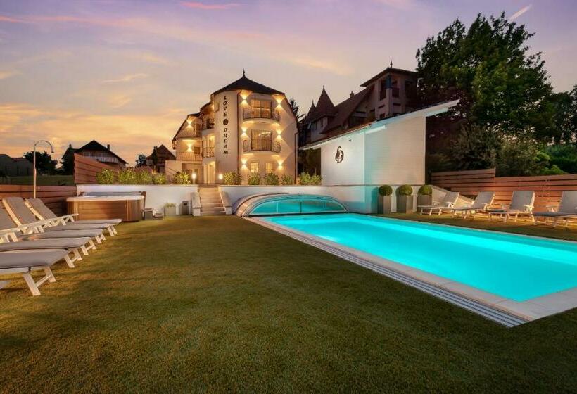 Love And Dream élményvilla