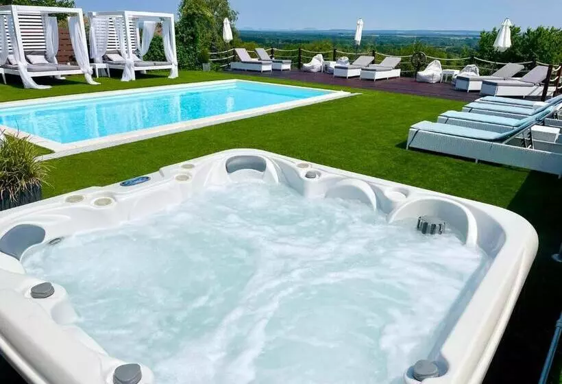 Love And Dream élményvilla