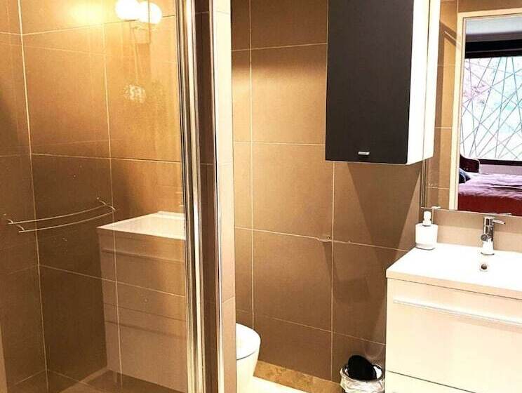 تختخواب و صبحانه Villa Magnolia