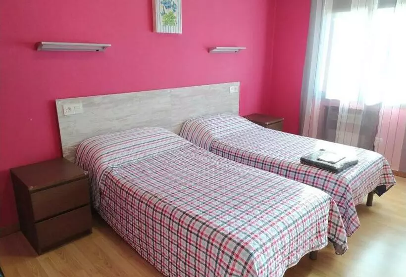 ユースホステル Family House Gijón