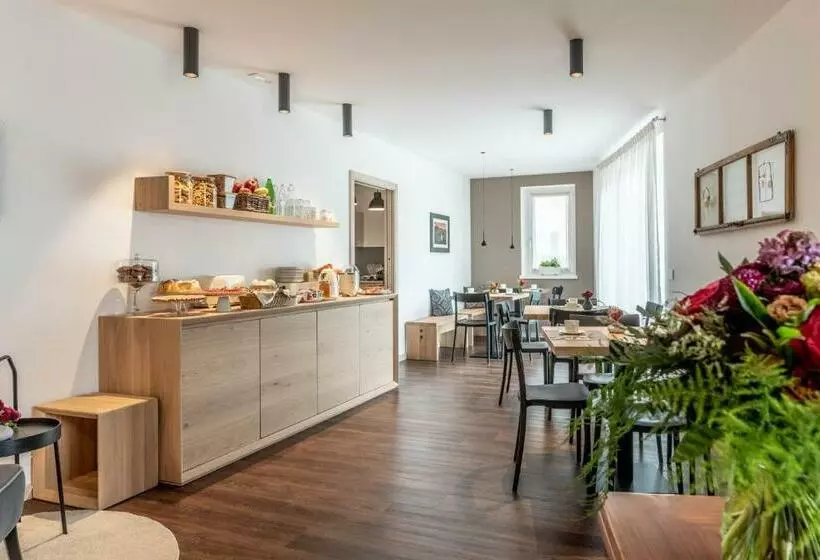 La Pao Bed And Breakfast