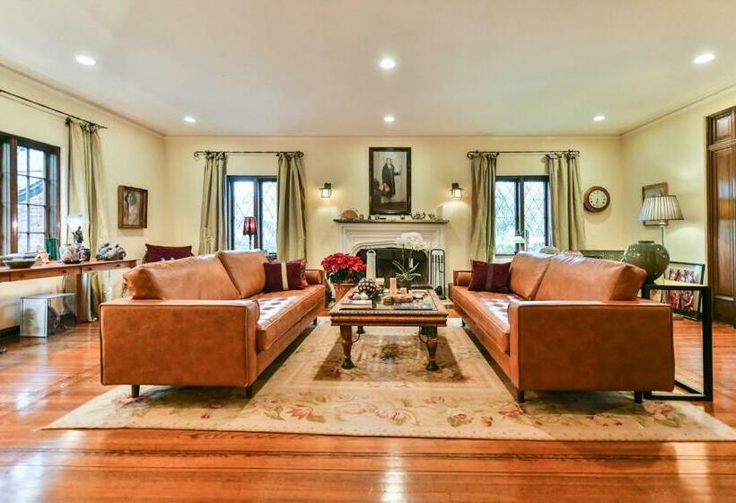 بنسيون Beautiful Airy Architectdesigned Room And Brand New Private Luxe Bathroom