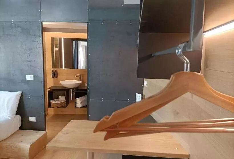 پانسیون Le Meridiane City Rooms In Trento