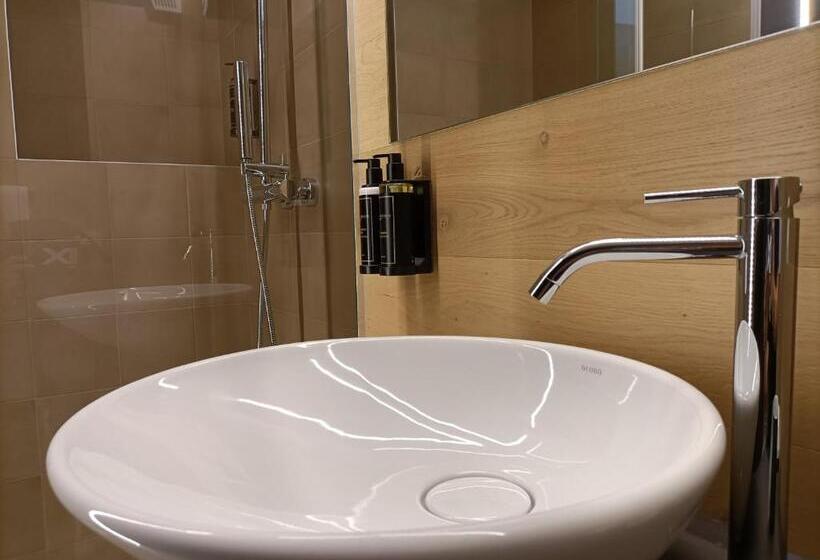 Пансион Le Meridiane City Rooms In Trento