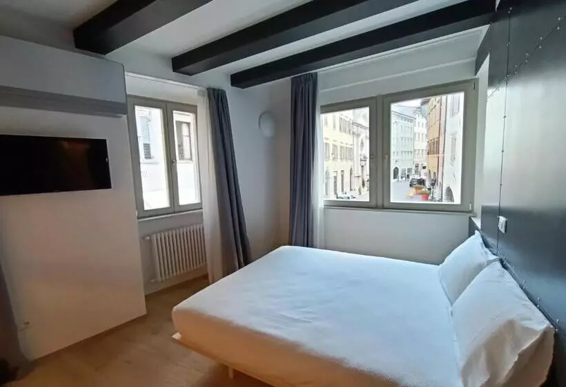 پانسیون Le Meridiane City Rooms In Trento