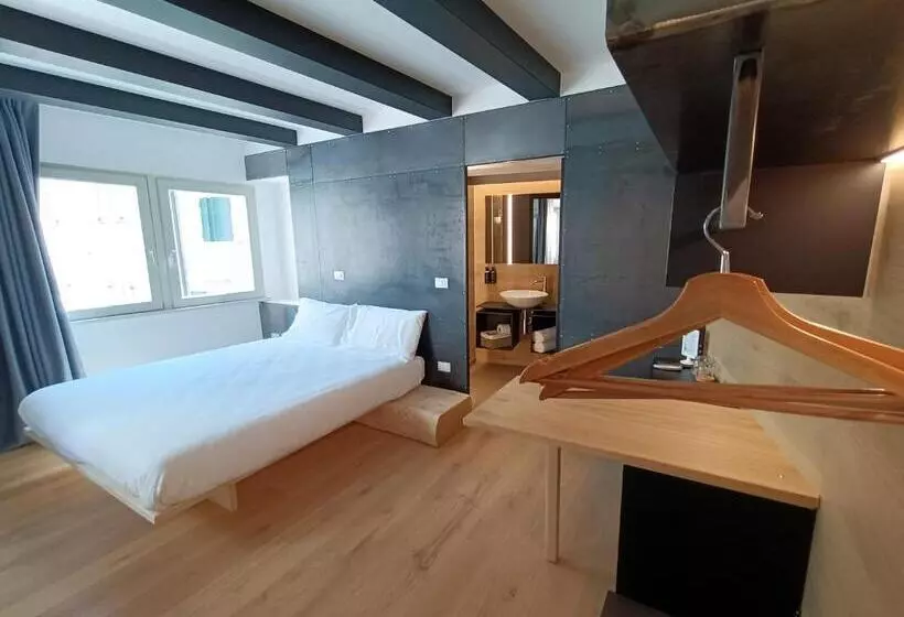 پانسیون Le Meridiane City Rooms In Trento