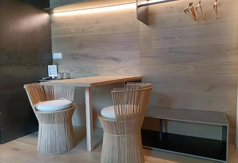 پانسیون Le Meridiane City Rooms In Trento