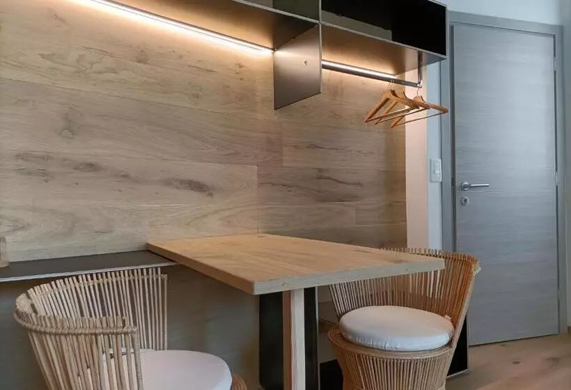 پانسیون Le Meridiane City Rooms In Trento