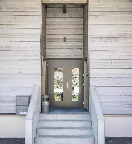 ペンション Moto Center Beo Ag