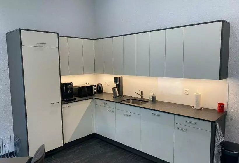 ペンション Moto Center Beo Ag