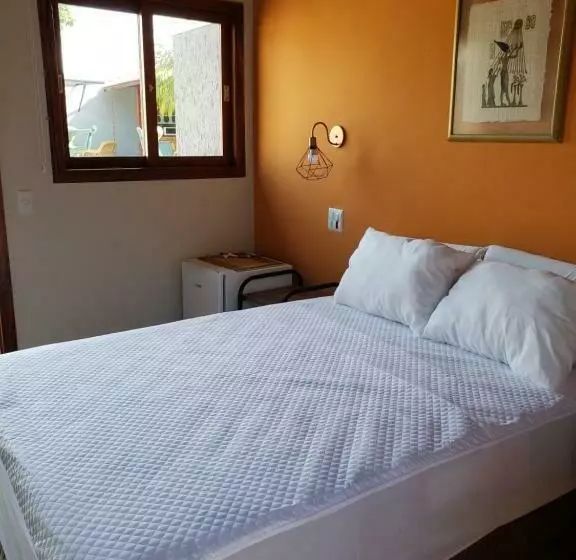 پانسیون Suítes Verano Ubatuba   Bairro Itaguá   Com Piscina