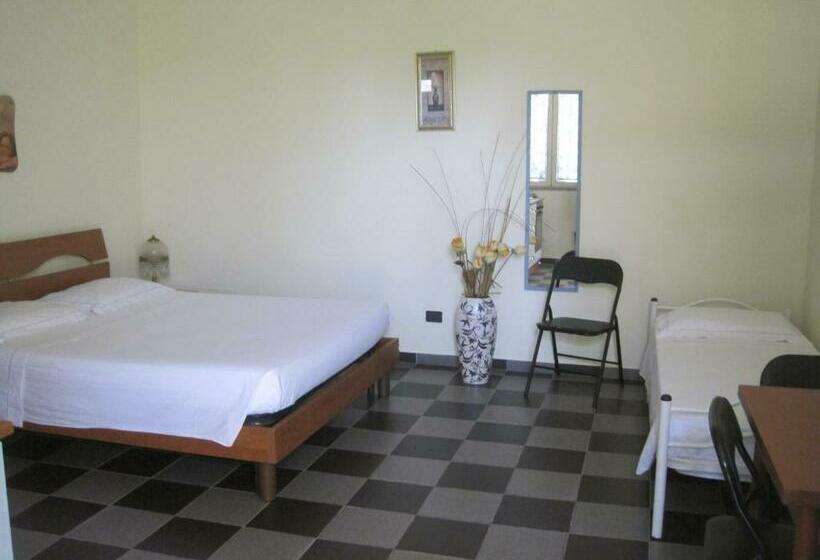 Пансион Tenuta Innocenzi