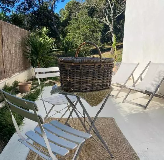 Bed and Breakfast Le Cabanon De Val