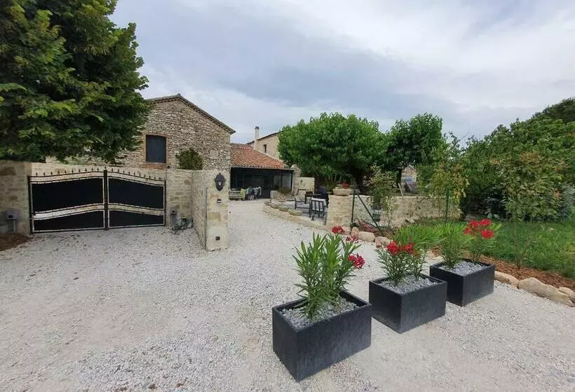 Aamiaismajoitus (B&B) Le Mas D Archas Montélimar Sud