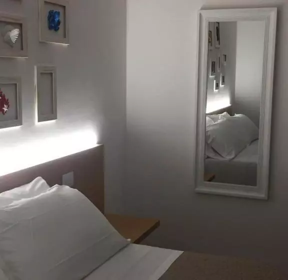 Majatalo Le Rondini House