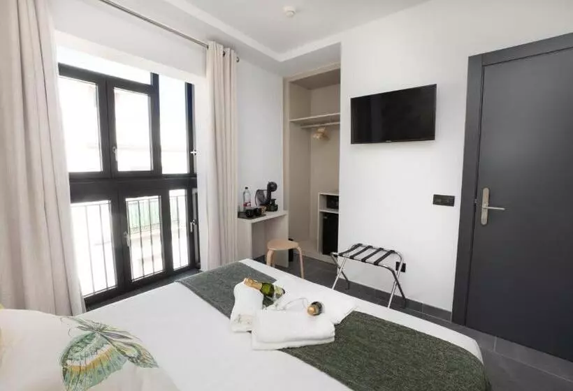 Majatalo Nerja Centro Jacuzzi  Mirador De La Ermita  Adults Recommended