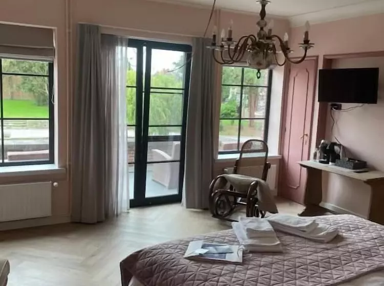 Aamiaismajoitus (B&B) La Posterie