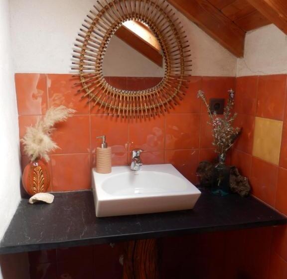 مبيت وإفطار O Homem Verde