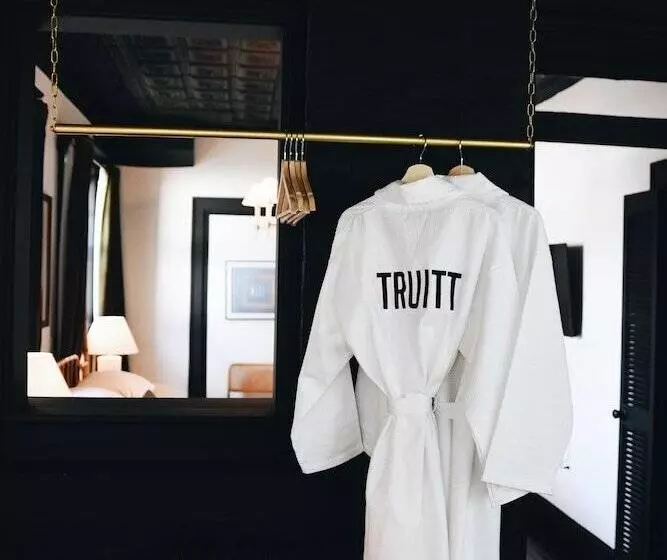 ホテル The Truitt