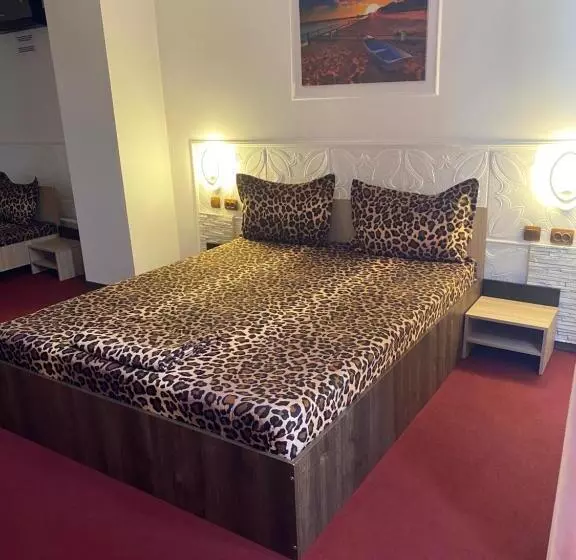 ペンション Karra Hotels