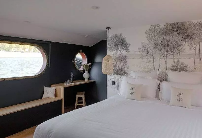 Majatalo La Peniche   Bed And Bicycle   Tournon