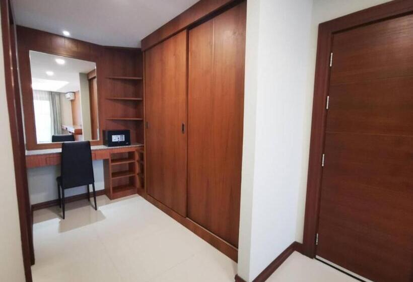 Private 111 Square Meters 2 Bedrooms City Chiangmai