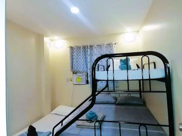 ユースホステル 2020 Travelers Inn