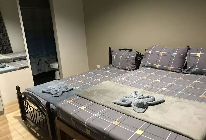 ユースホステル 2020 Travelers Inn